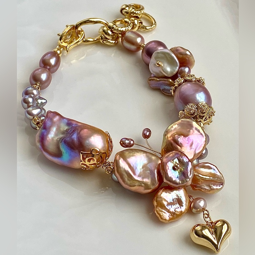 B162-Premium Handmade Butterfly Petal Pearl And Edison Pearl Braided Bracelet